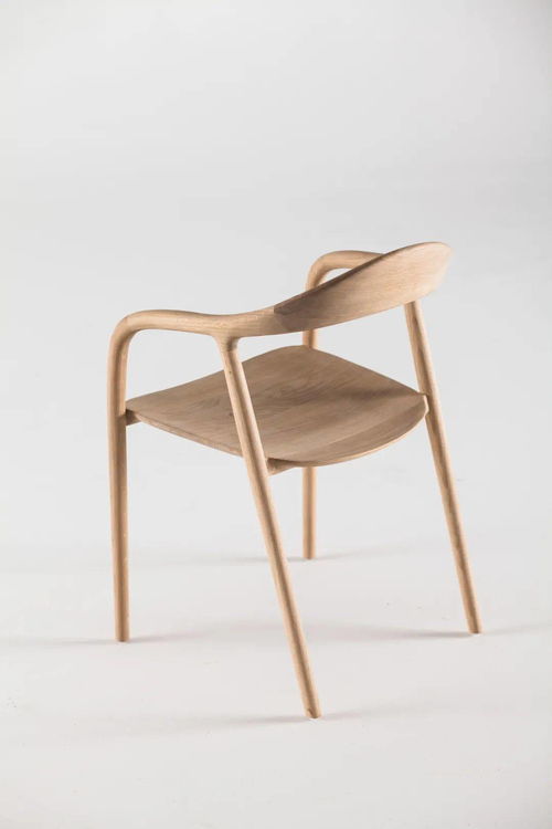 设计 BLOOP咖啡桌与椅子Neva
